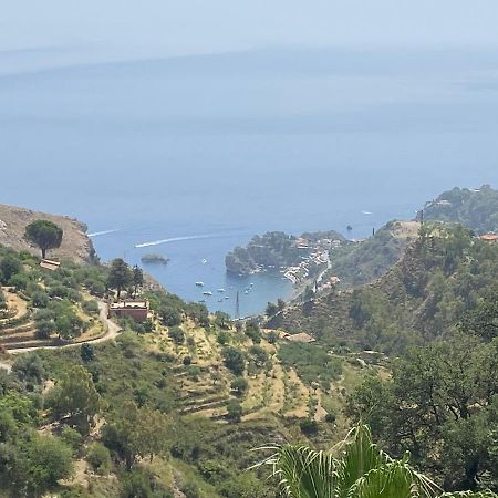 Mi 'Ffaciu E Mi Ricriu Casa Vacanze Castelmola Buitenkant foto