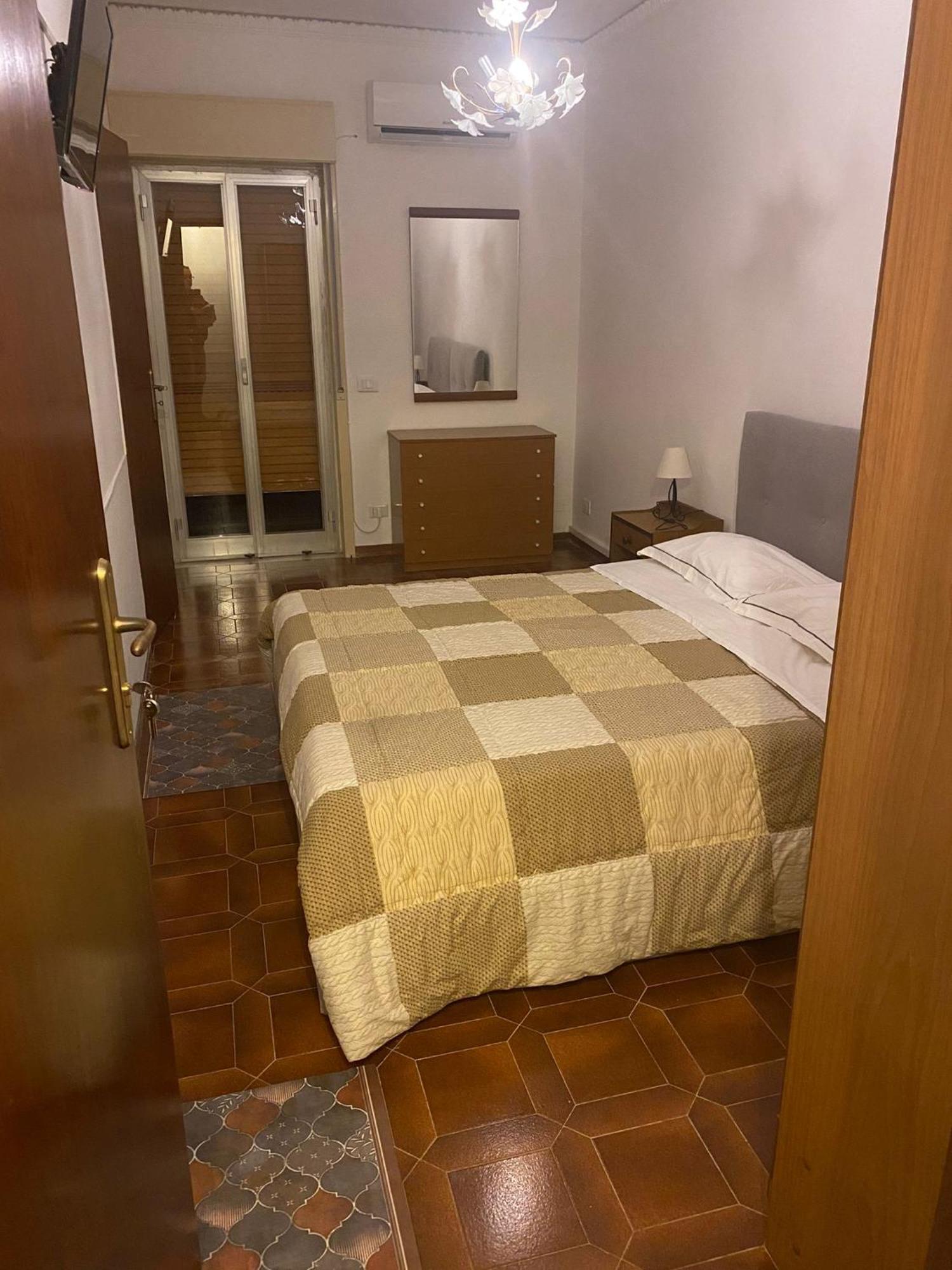 Mi 'Ffaciu E Mi Ricriu Casa Vacanze Castelmola Buitenkant foto